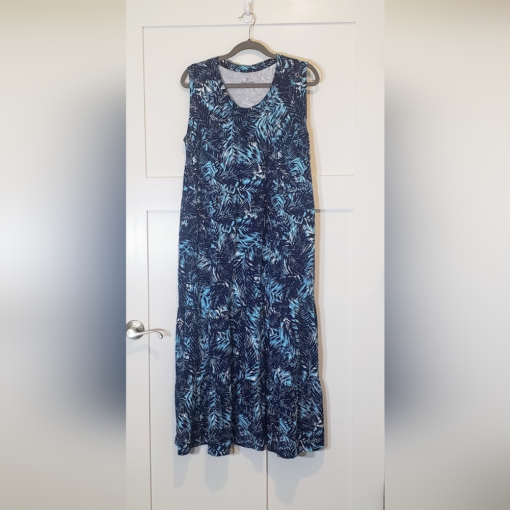 Cuddl Duds Maxi Dress Sleeveless Tiered Navy Palm Leaves Stretch XL Blue White